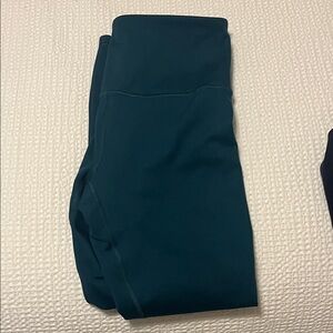 Dark Green Cropped Leggings